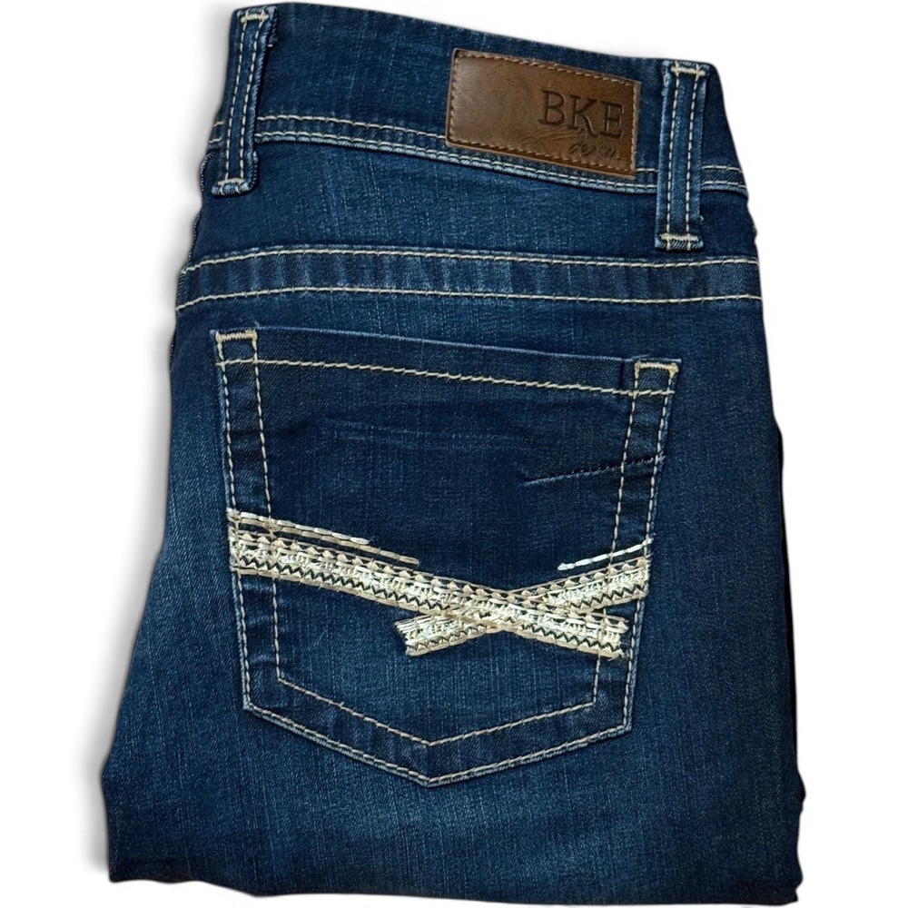 BKE Dakota Bootcut Jeans Womens 29L Dark Wash Embroidered Slim Fit BPL1519 Denim